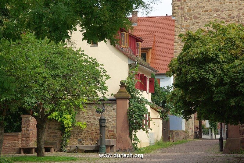 2009 - Gockelbrunnen hinter dem Basler Tor Turm