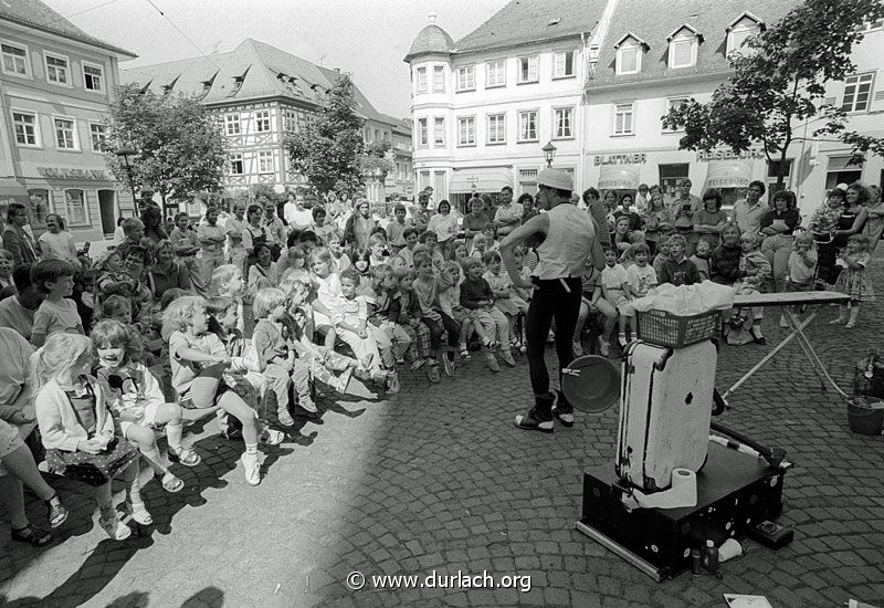 1988 - Veranstaltung mit Clown Schorsch auf dem Marktplatz