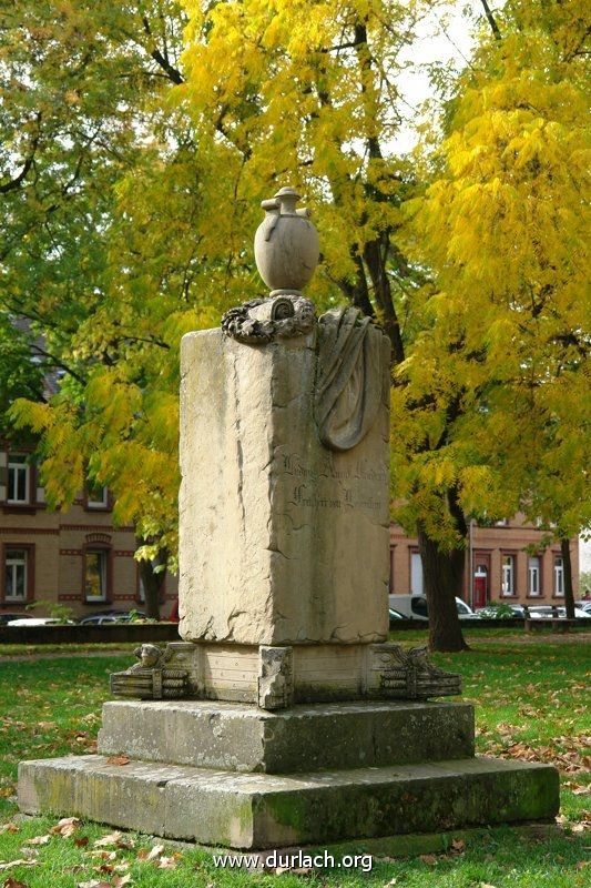 2012 - Denkmal im Alten Friedhof