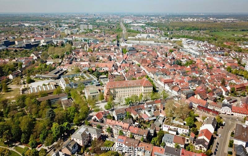 Blick ber die Durlacher Altstadt nach Karlsruhe