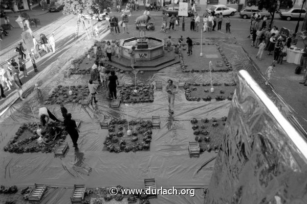 Kunstaktion auf dem Markplatz, ca. 1990