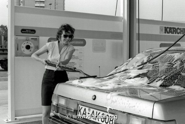 Die neue Waschanlage in der Killisfeldstrasse, ca. 1989