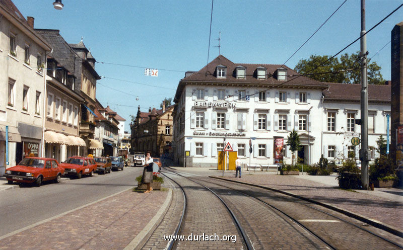 Schloplatz