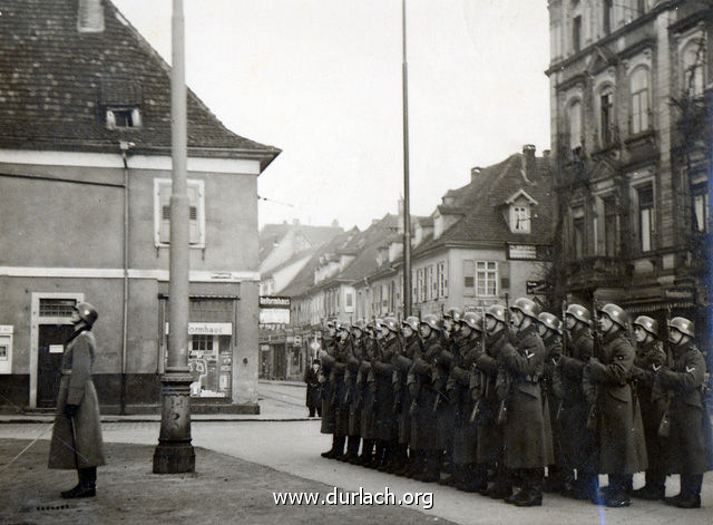 Militrparade Schloplatz Nazi