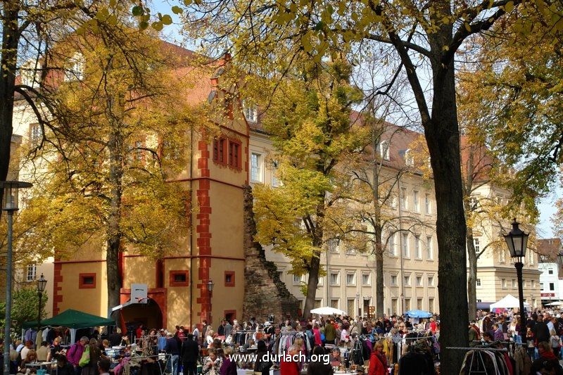 2012 - Flohmarkt auf dem Schlossplatz