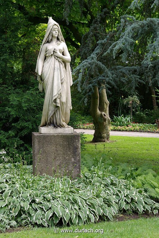 2008 - Statue im Schlogarten