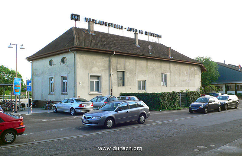 Auto im Reisezug