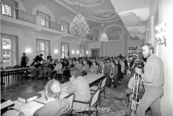 ffentliche Abrissdiskussion in der Karlsburg, ca. 1989