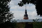 2008 - Blick vom Weiherhof auf den Turm der ev. Stadtkirche