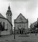 1988 - Marktplatz mit Rathaus und ev. Stadtkirche 1988 - Marktplatz mit Rathaus und ev. Stadtkirche