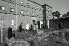 Die Besichtigung, ca. 1990 Die Besichtigung, ca. 1990